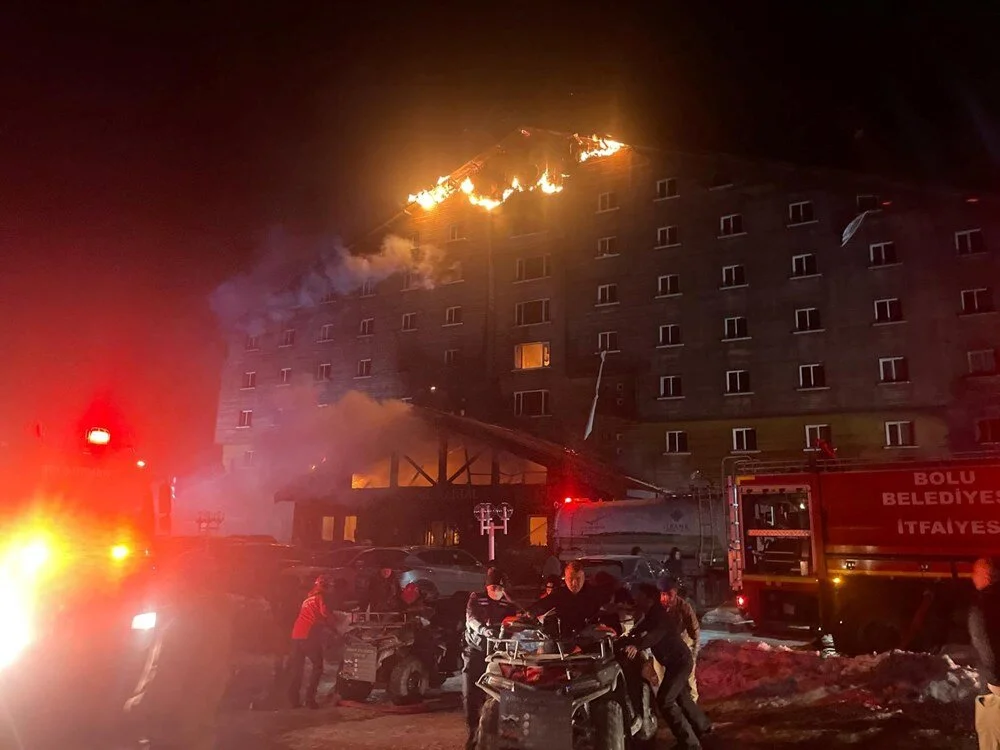 Kartal Kaya Oteli’nde Yangın: Tatil Cenneti Alevlere Teslim Oldu 66 Kişi Hayatını Kaybetti 12